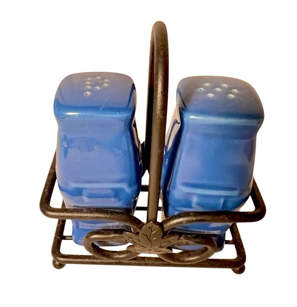 Longaberger Woven Traditions Cornflower Blue Salt Pepper Shakers w/ Iron Holder